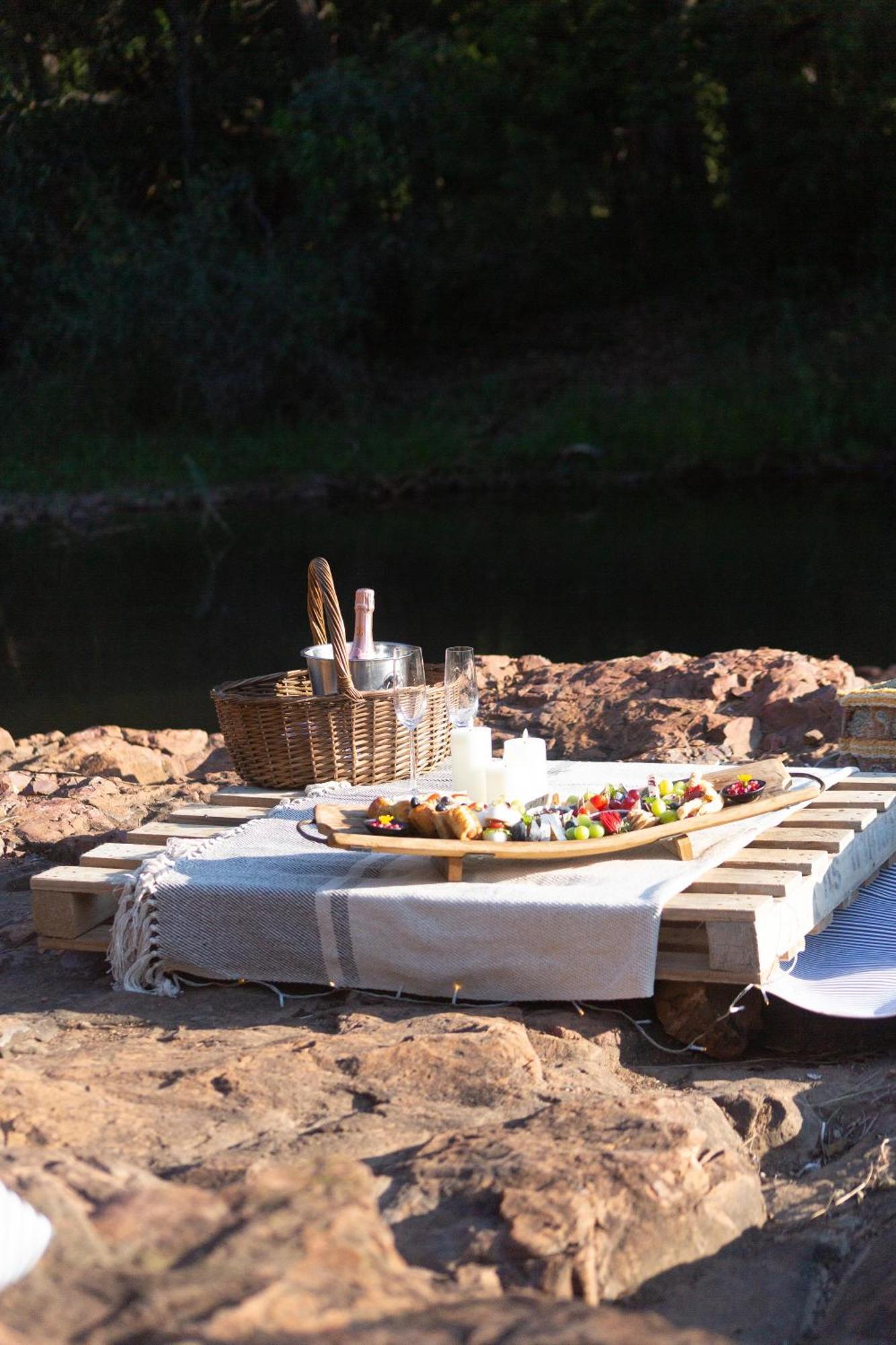 Mologa River Lodge Rust de Winter 外观 照片